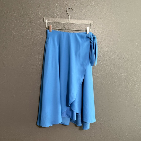 Ann Taylor NWT Faux Wrap Midi Skirt Size 2 - Picture 3 of 8